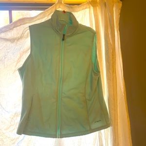 Columbia fleece vest